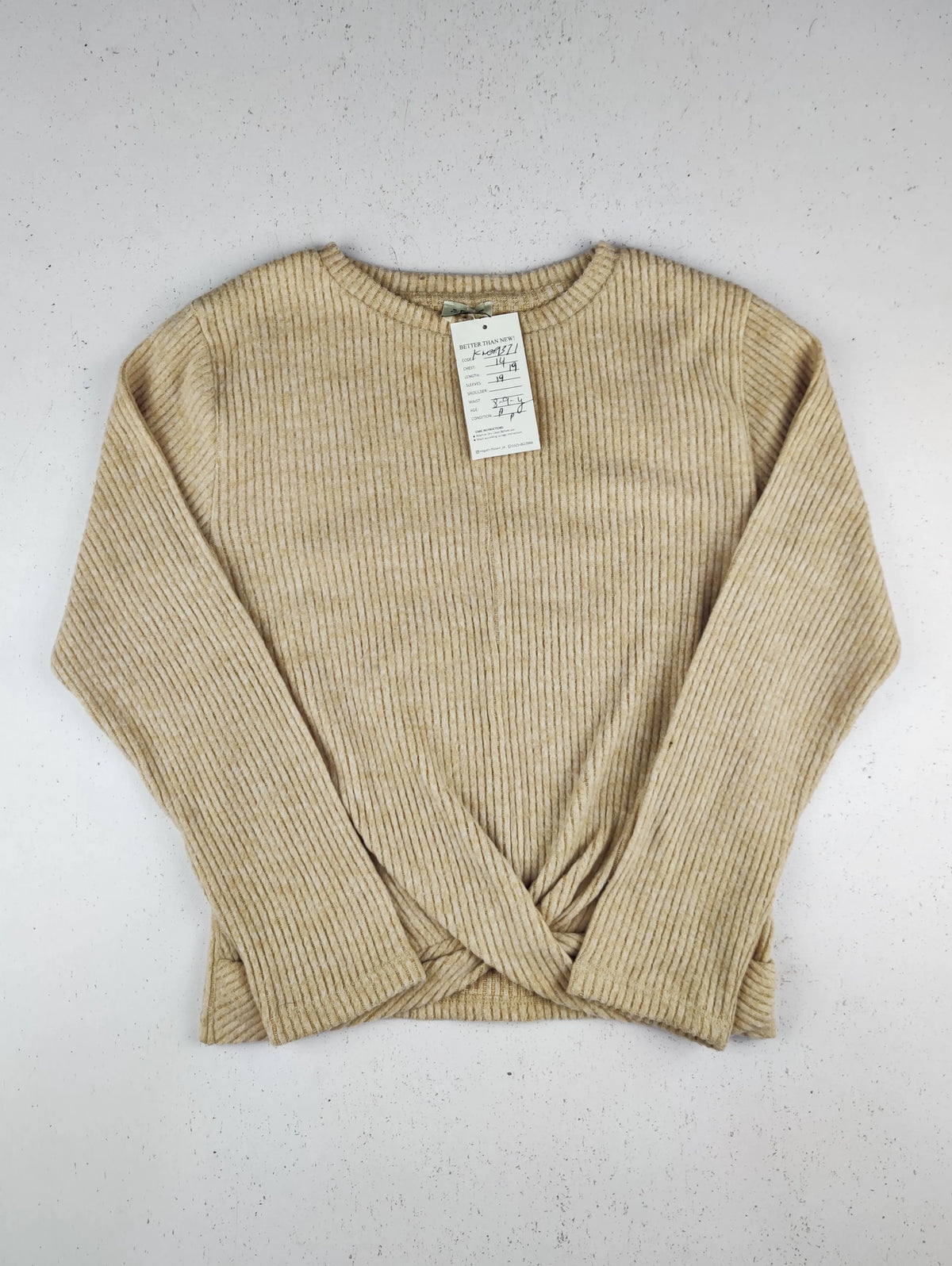 Buy online pre-used pre-loved 100% authentic & Original branded F&F (KWG-9371) available in Pakistan. Top international brands avilable.