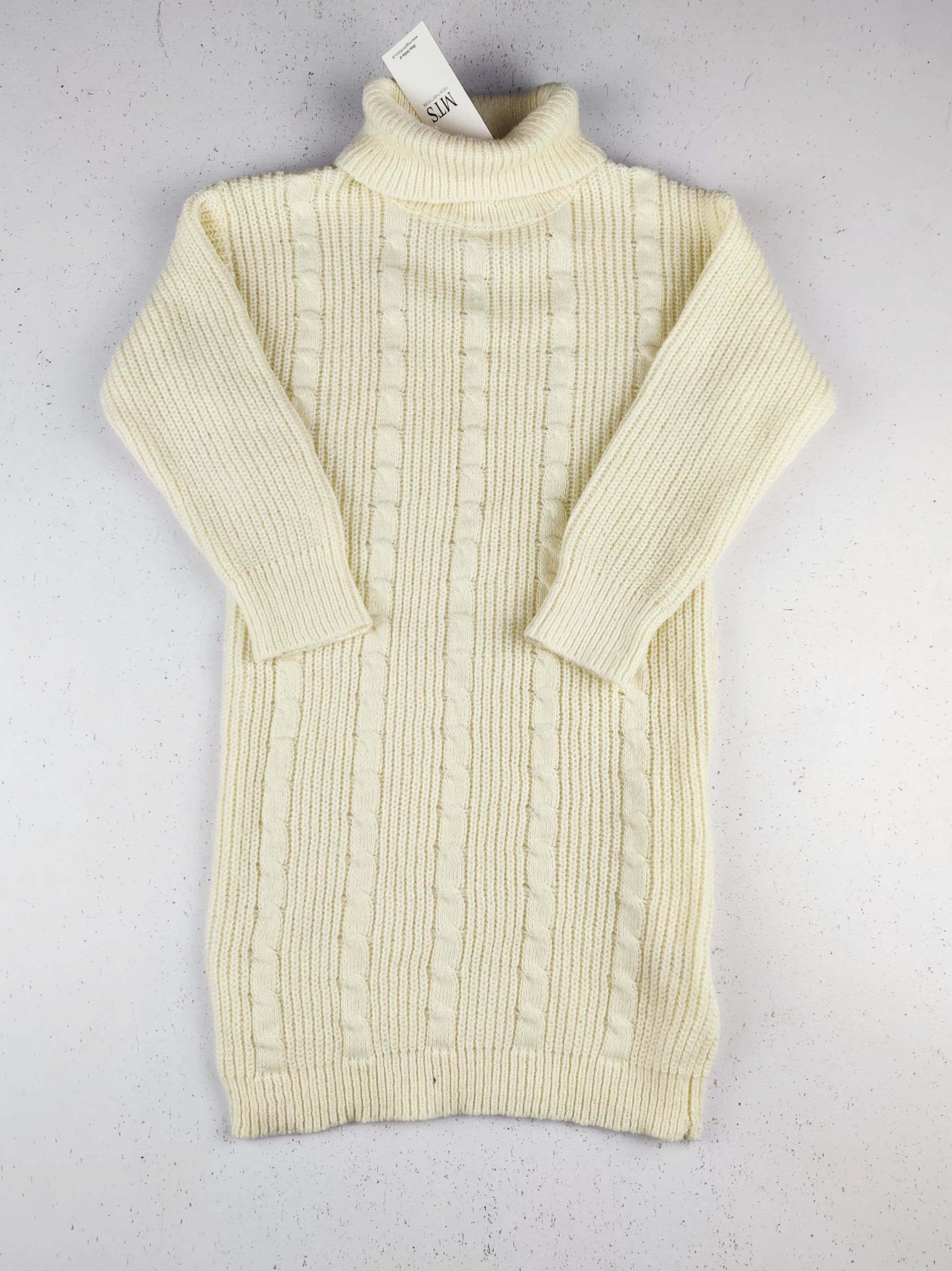Buy online pre-used pre-loved 100% authentic & Original branded Shein (KWG-9384) available in Pakistan. Top international brands avilable.