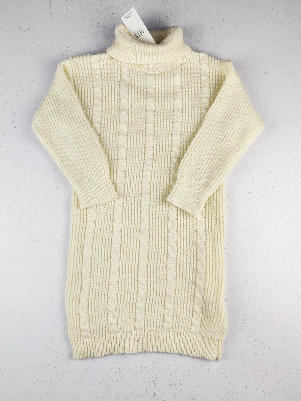 Buy online pre-used pre-loved 100% authentic & Original branded Shein (KWG-9384) available in Pakistan. Top international brands avilable.