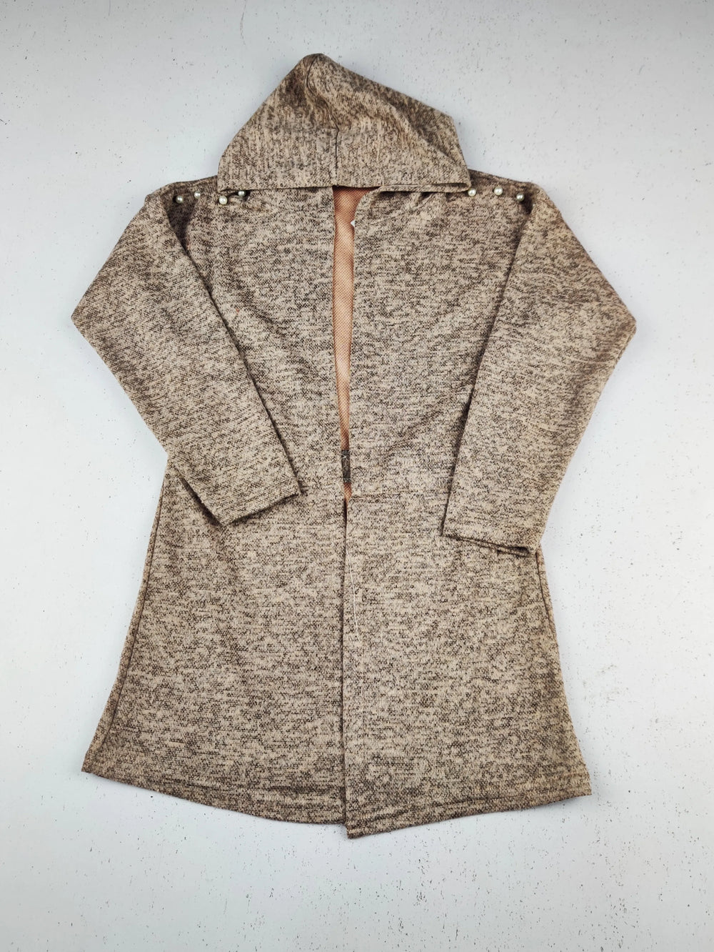 Buy online pre-used pre-loved 100% authentic & Original branded Unknown Brand (KWG-9431) available in Pakistan. Top international brands avilable.