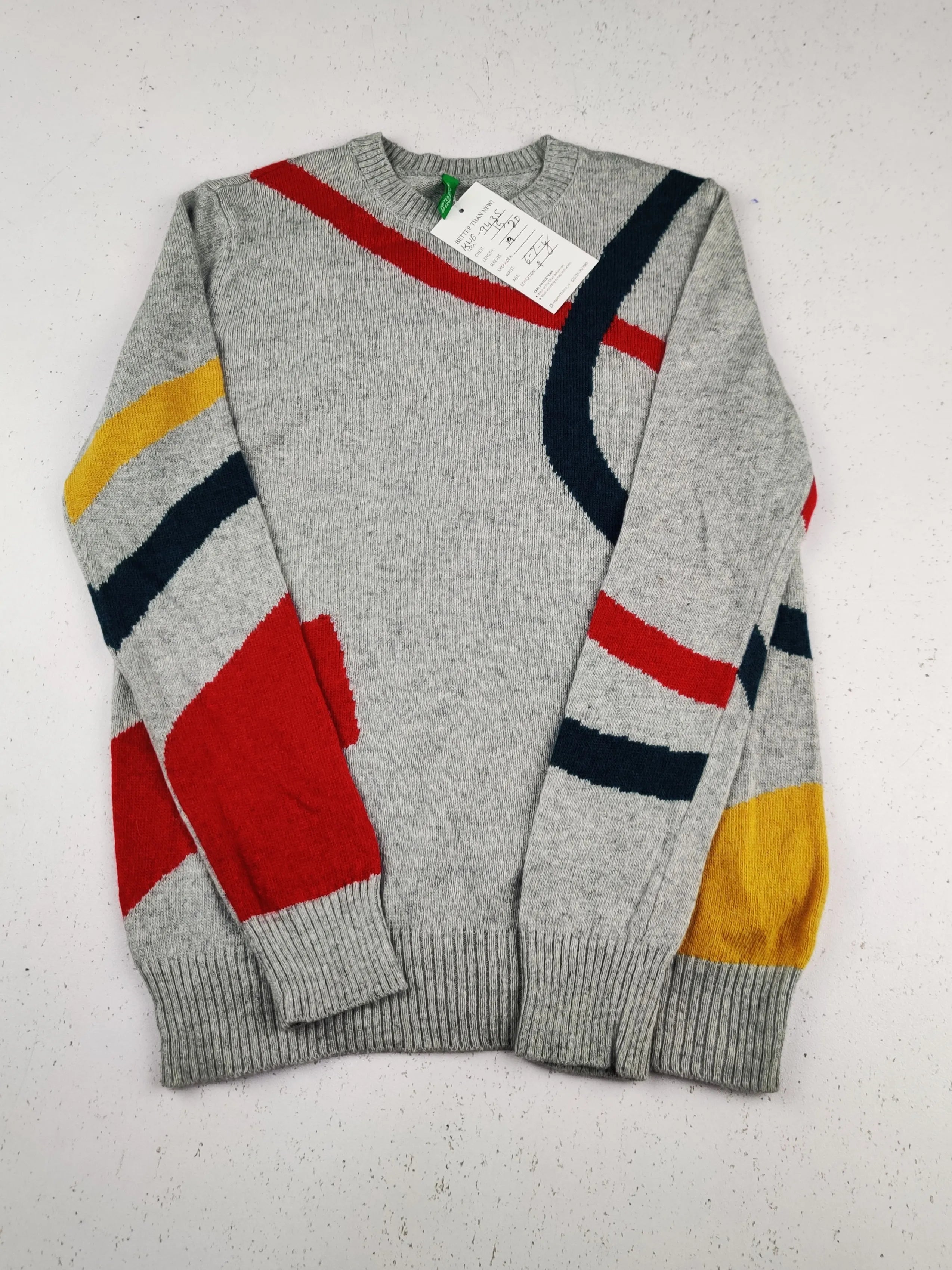 Buy online pre-used pre-loved 100% authentic & Original branded United Colors Of Benetton (KWG-9435) available in Pakistan. Top international brands avilable.