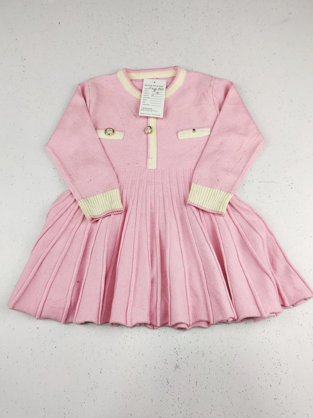 Buy online pre-used pre-loved 100% authentic & Original branded Unknown Brand (KWG-9522) available in Pakistan. Top international brands avilable.