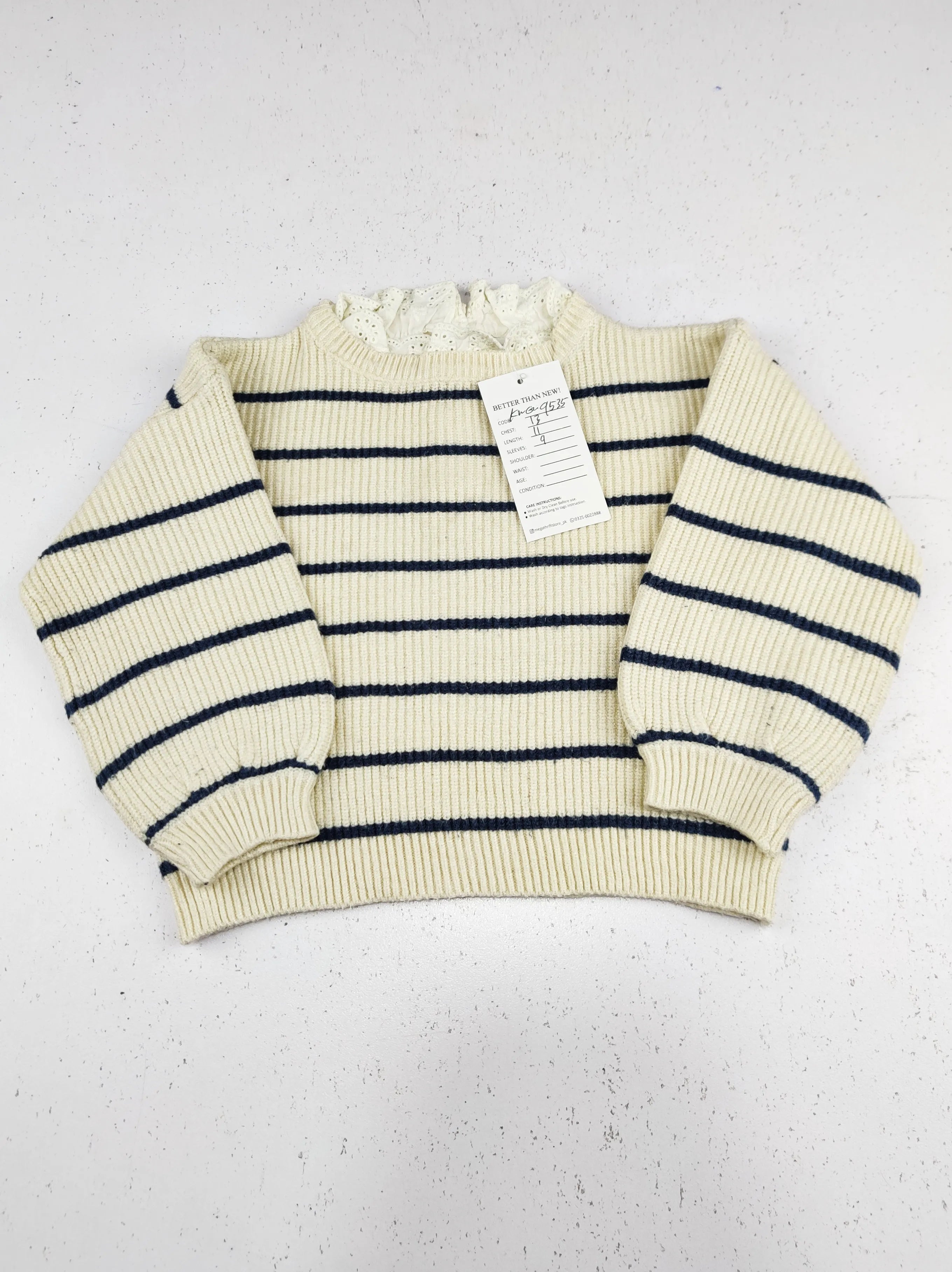 Buy online pre-used pre-loved 100% authentic & Original branded Vertbaudet (KWG-9535) available in Pakistan. Top international brands avilable.