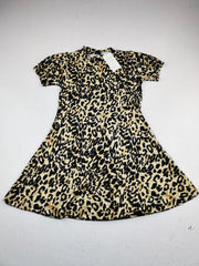 Buy online pre-used pre-loved 100% authentic & Original branded Lpc Girls (KWG-9620) available in Pakistan. Top international brands avilable.