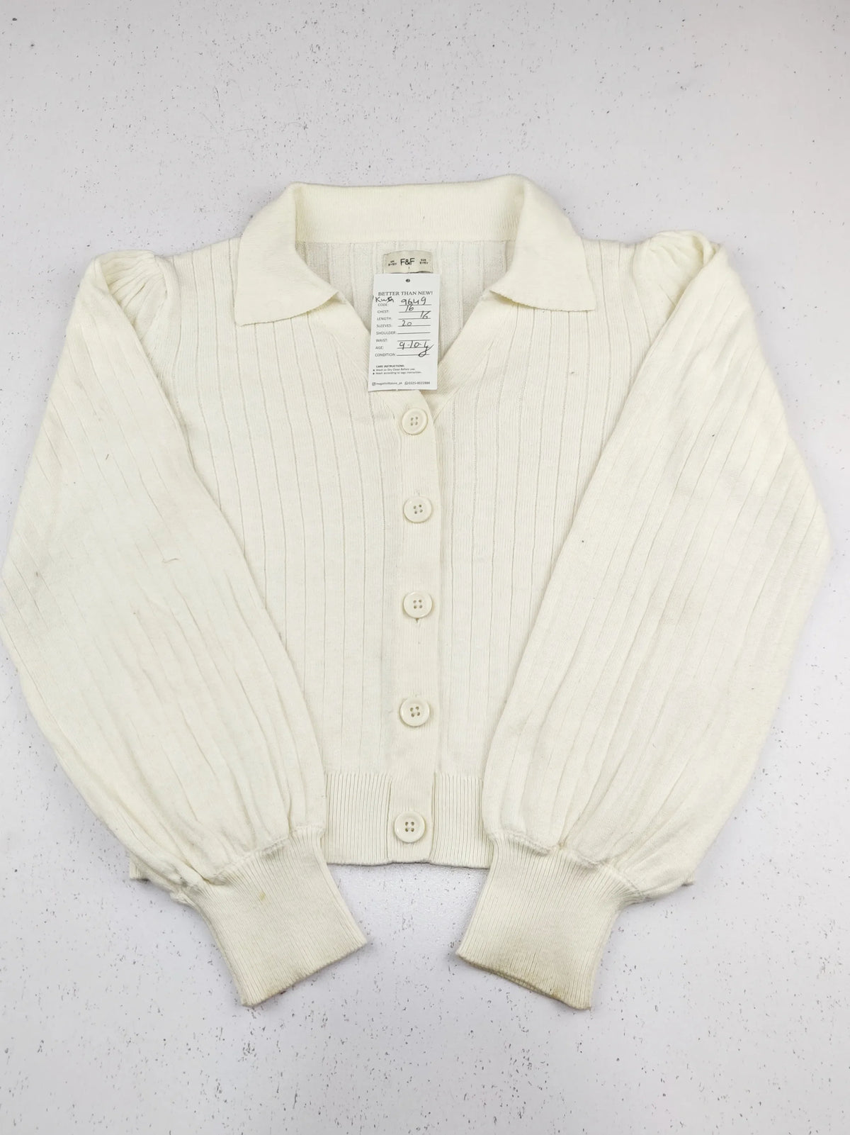 Buy online pre-used pre-loved 100% authentic & Original branded F&F (KWG-9649) available in Pakistan. Top international brands avilable.