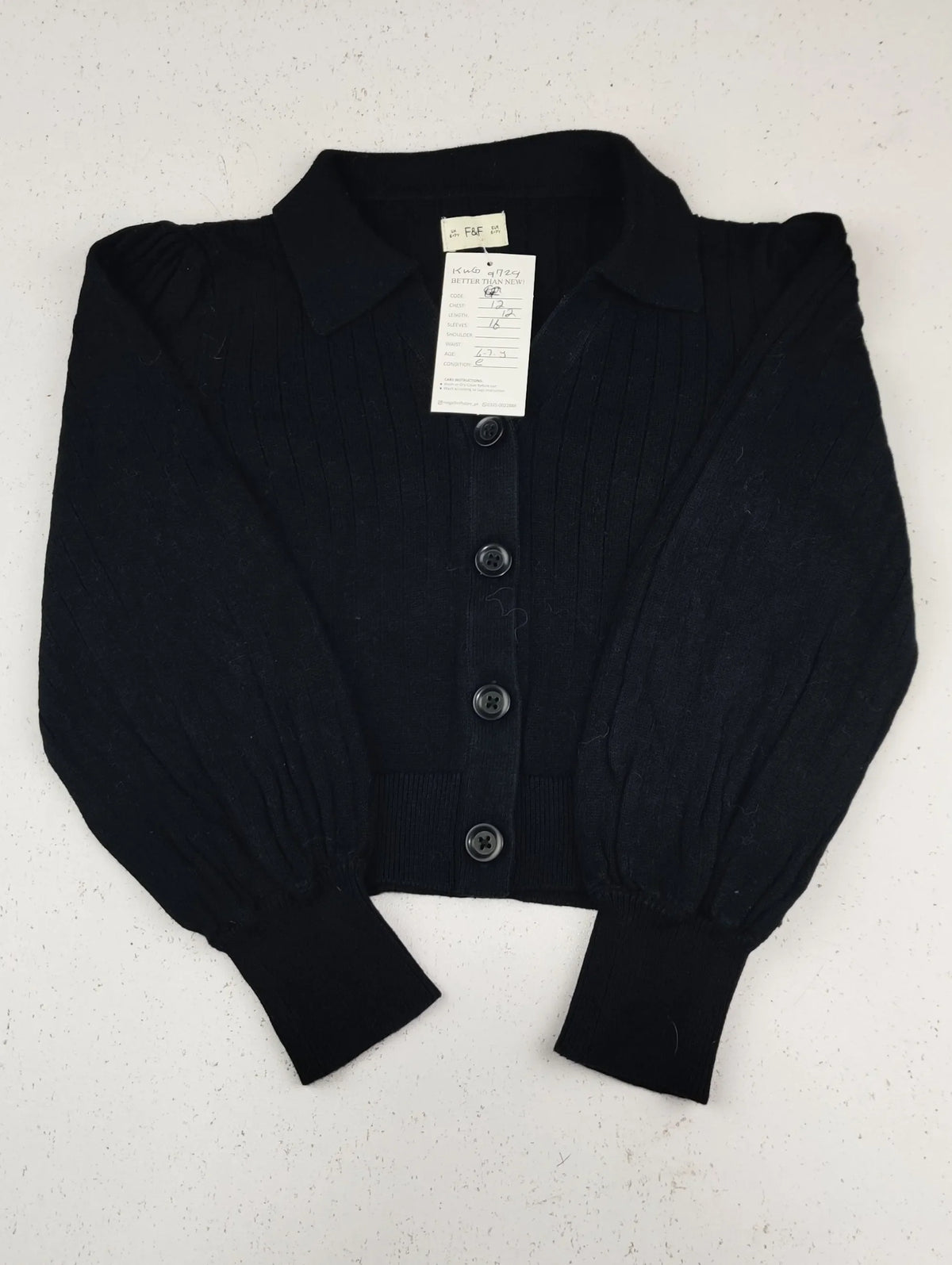 Buy online pre-used pre-loved 100% authentic & Original branded F&F (KWG-9729) available in Pakistan. Top international brands avilable.