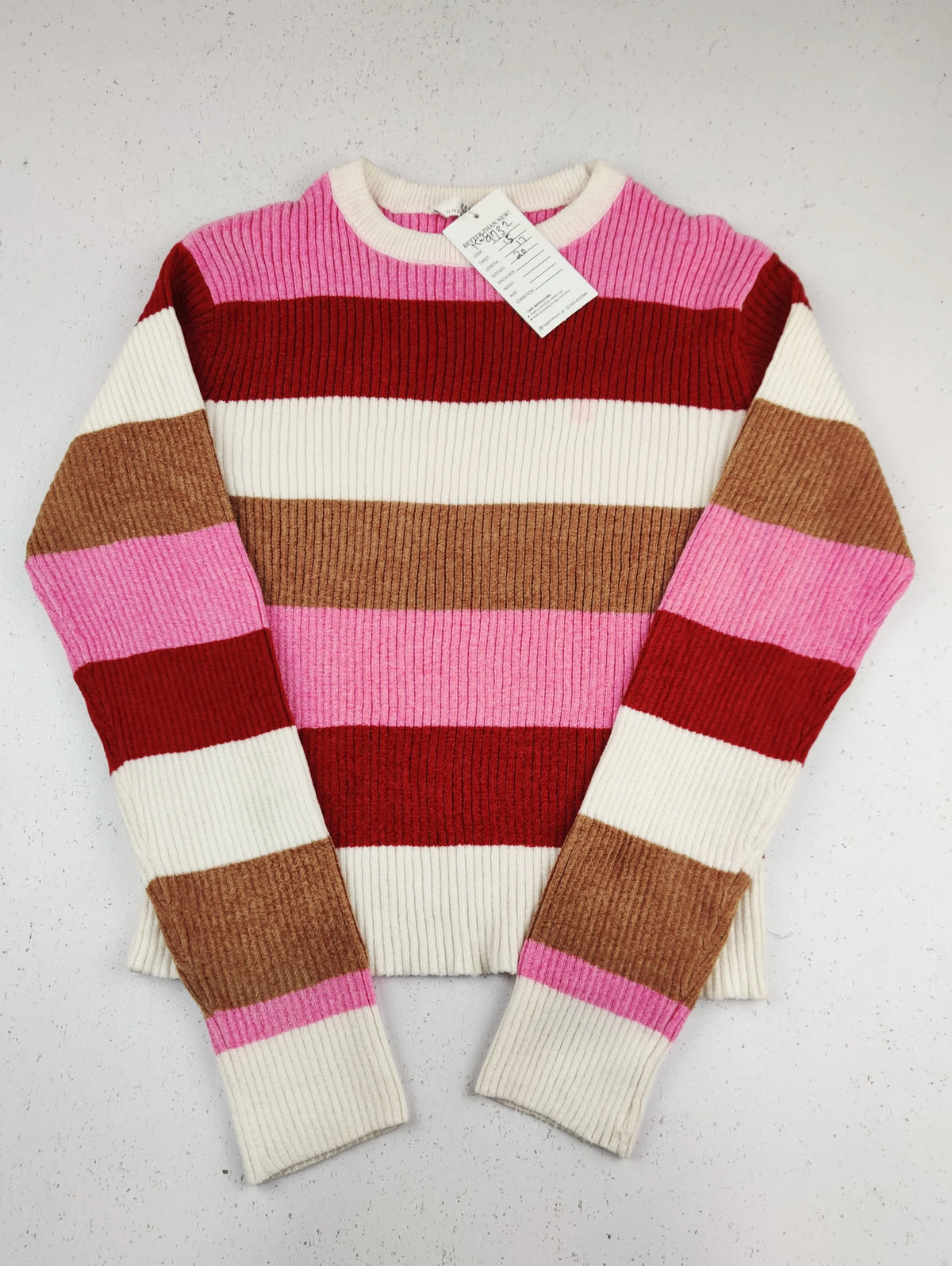 Buy online pre-used pre-loved 100% authentic & Original branded Marks & Spencer (KWG-9732) available in Pakistan. Top international brands avilable.