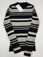 Buy online pre-used pre-loved 100% authentic & Original branded Unknown Brand (KWG-9927) available in Pakistan. Top international brands avilable.
