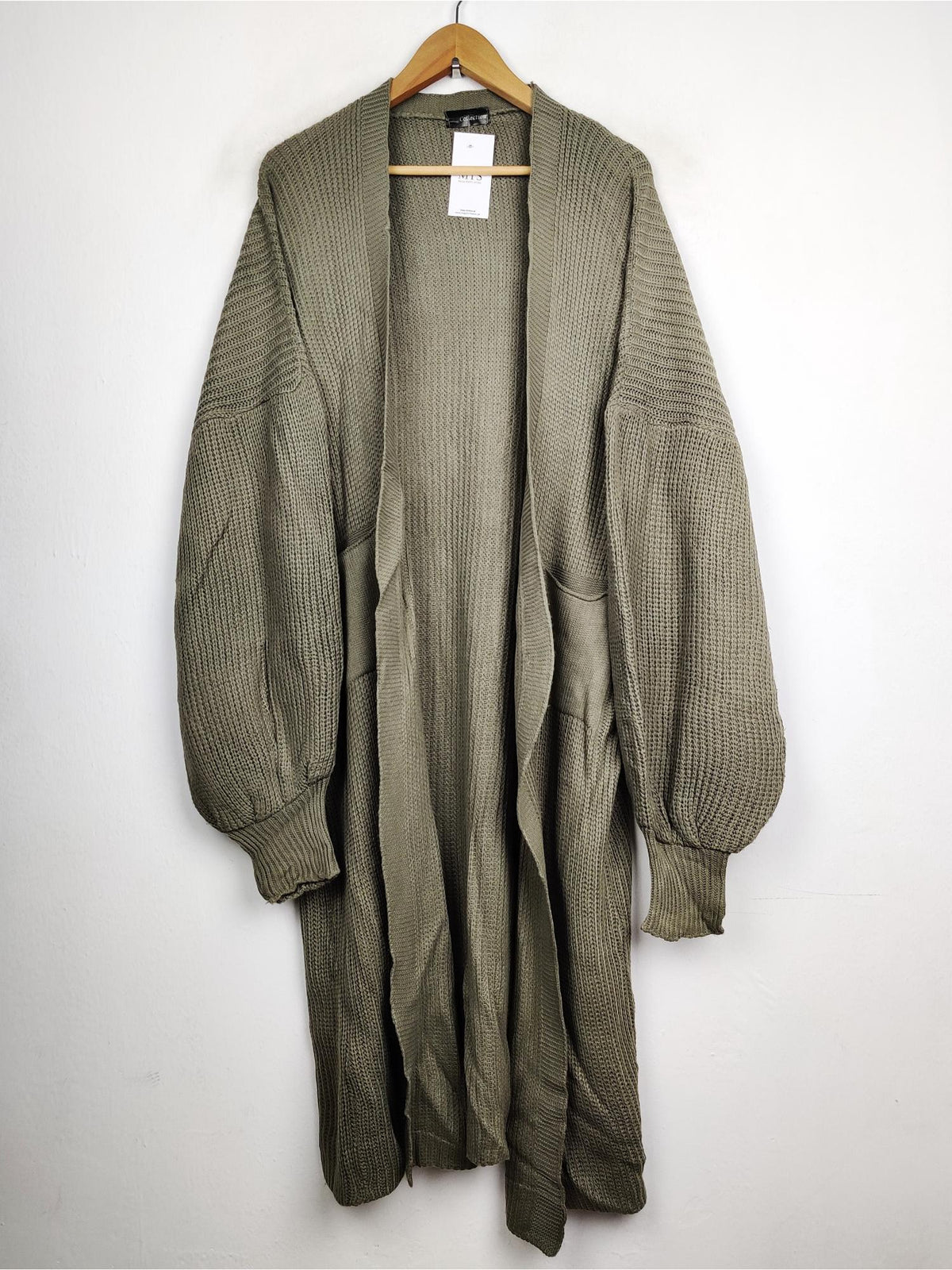 Buy online pre-used pre-loved 100% authentic & Original branded N.C.Collection (LC-2262) available in Pakistan. Top international brands avilable.