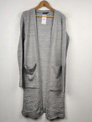 Buy online pre-used pre-loved 100% authentic & Original branded Boohoo (LC-2356) available in Pakistan. Top international brands avilable.