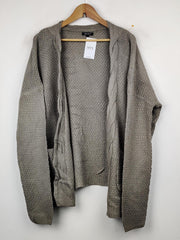 Buy online pre-used pre-loved 100% authentic & Original branded Omic Got (LC-2421) available in Pakistan. Top international brands avilable.