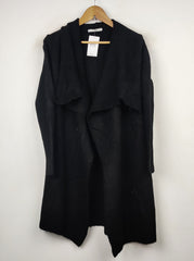 Buy online pre-used pre-loved 100% authentic & Original branded George (LC-2504) available in Pakistan. Top international brands avilable.