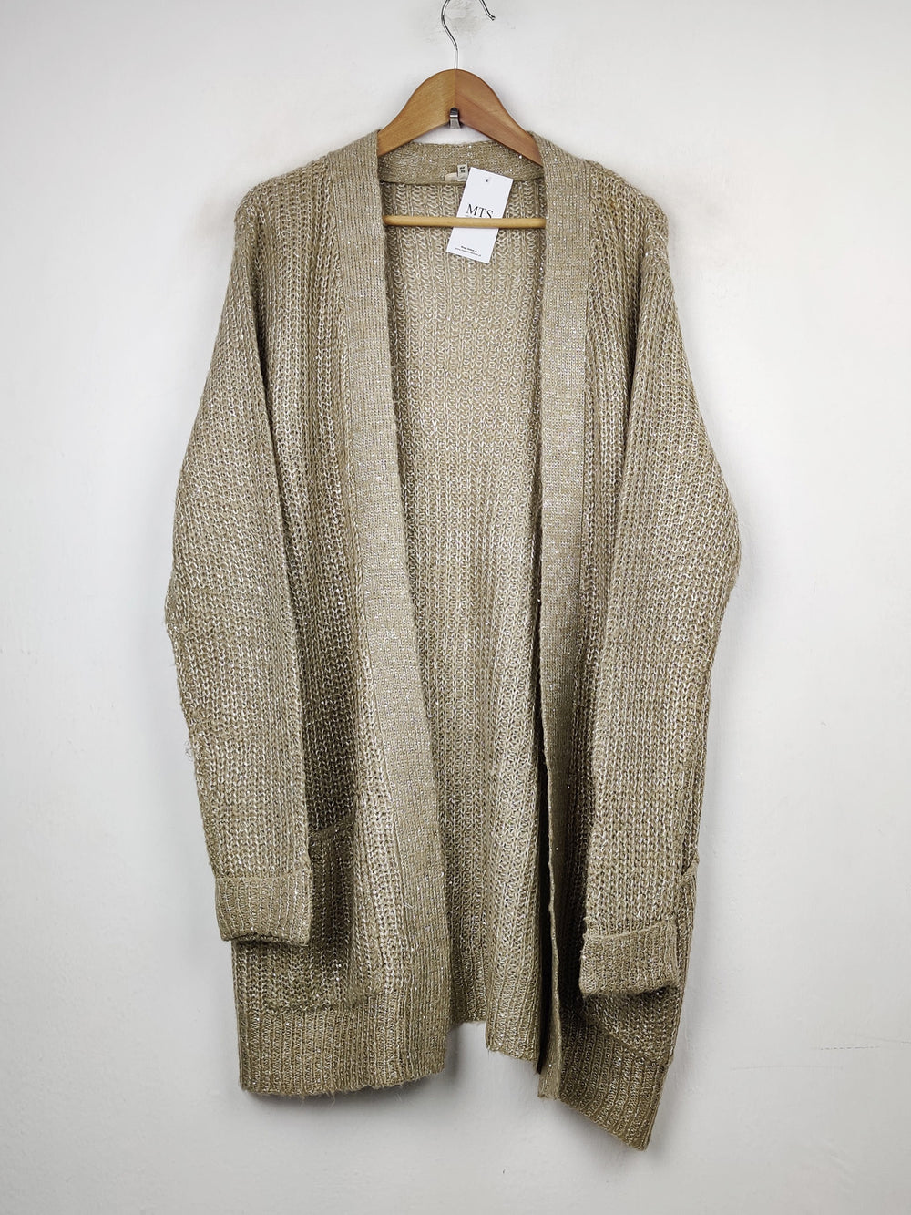 Buy online pre-used pre-loved 100% authentic & Original branded River Island (LC-2513) available in Pakistan. Top international brands avilable.