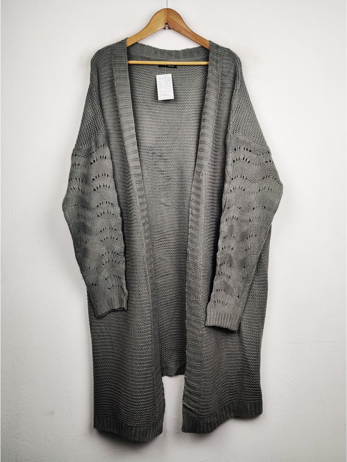 Buy online pre-used pre-loved 100% authentic & Original branded Shein (LC-2643) available in Pakistan. Top international brands avilable.