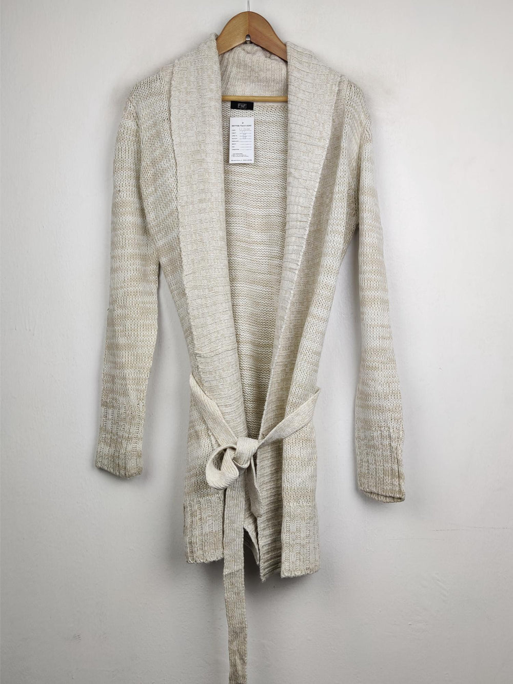 Buy online pre-used pre-loved 100% authentic & Original branded F&F (LC-2680) available in Pakistan. Top international brands avilable.