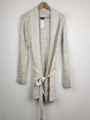 Buy online pre-used pre-loved 100% authentic & Original branded F&F (LC-2680) available in Pakistan. Top international brands avilable.