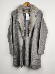 Buy online pre-used pre-loved 100% authentic & Original branded F&F (LC-2747) available in Pakistan. Top international brands avilable.