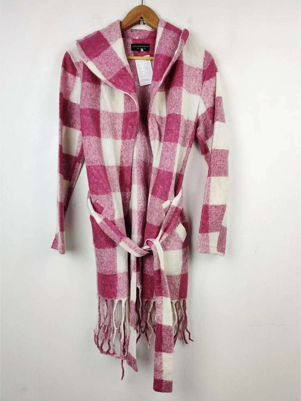 Buy online pre-used pre-loved 100% authentic & Original branded Dorothy Perkins (LC-2915) available in Pakistan. Top international brands avilable.