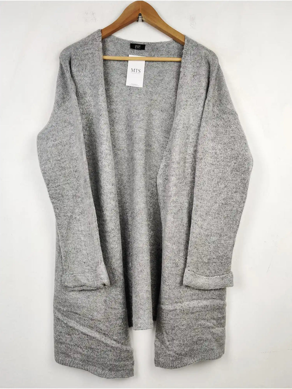 Buy online pre-used pre-loved 100% authentic & Original branded F&F (LC-2936) available in Pakistan. Top international brands avilable.