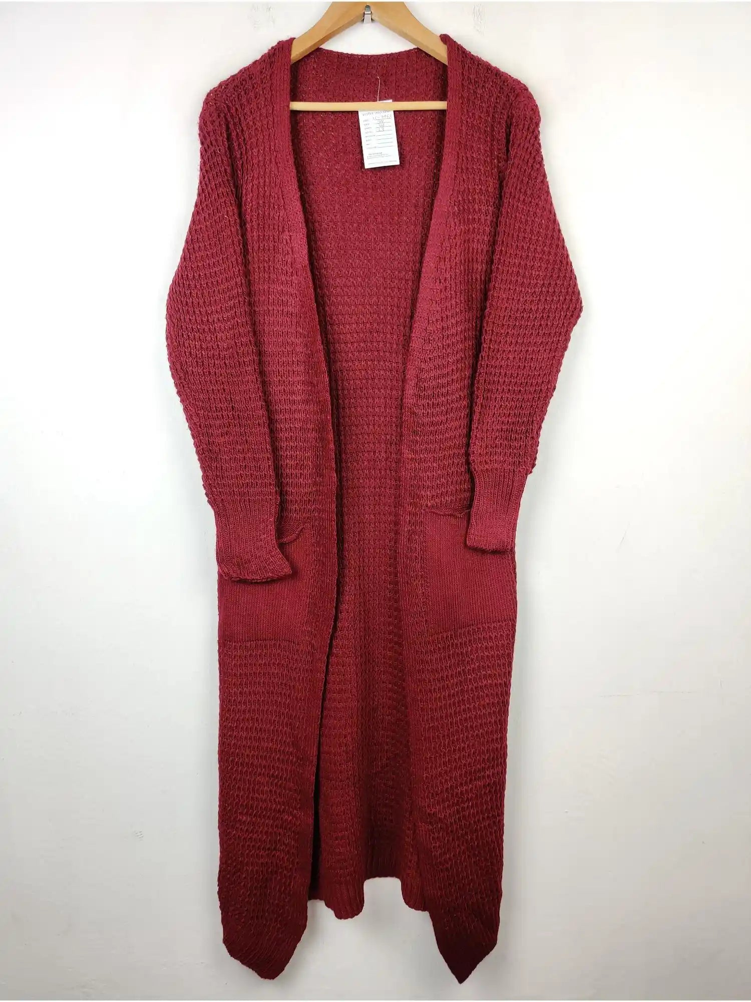 Buy online pre-used pre-loved 100% authentic & Original branded Unknown Brand (LC-2963) available in Pakistan. Top international brands avilable.