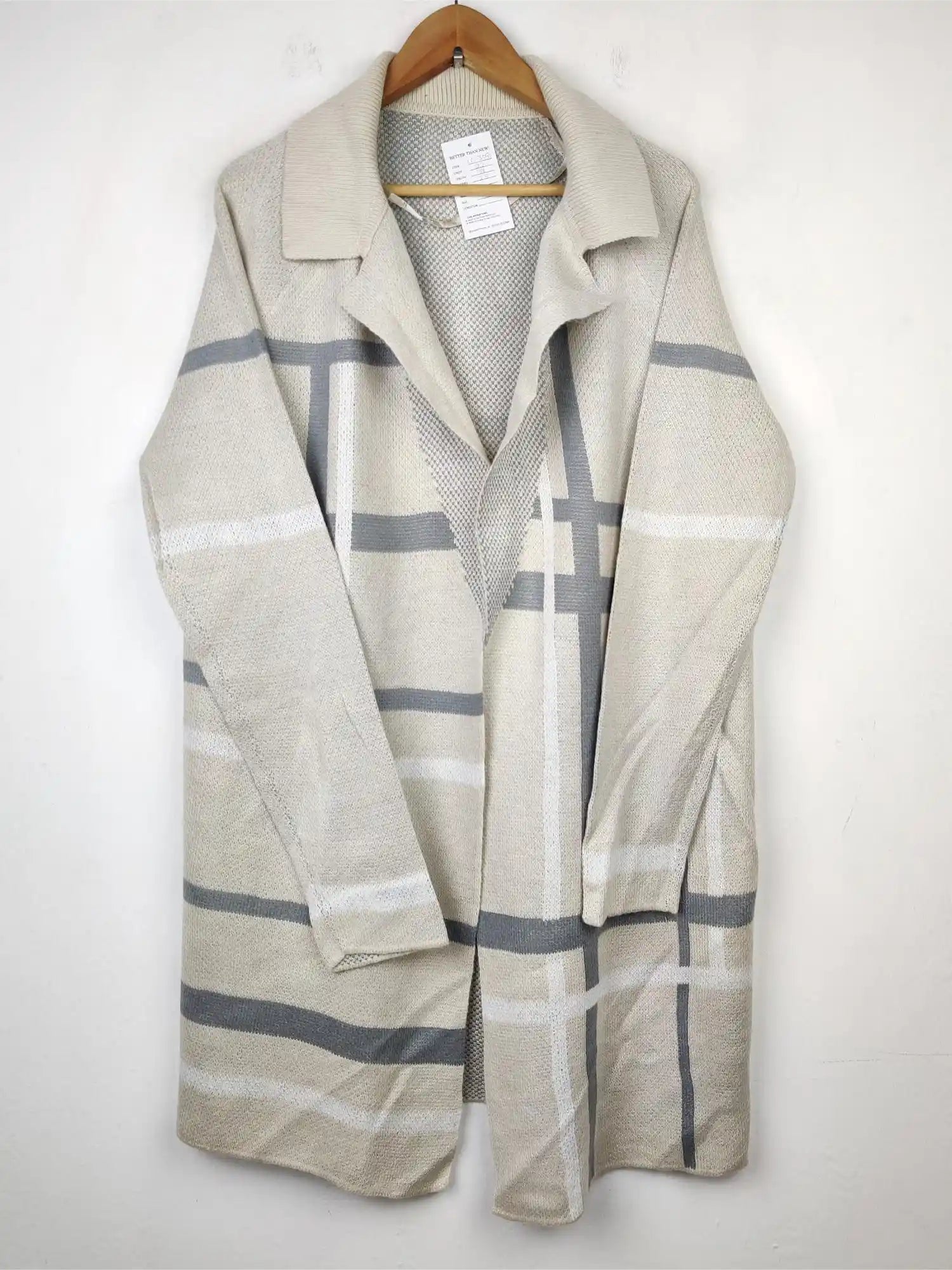 Buy online pre-used pre-loved 100% authentic & Original branded Unknown Brand (LC-3091) available in Pakistan. Top international brands avilable.