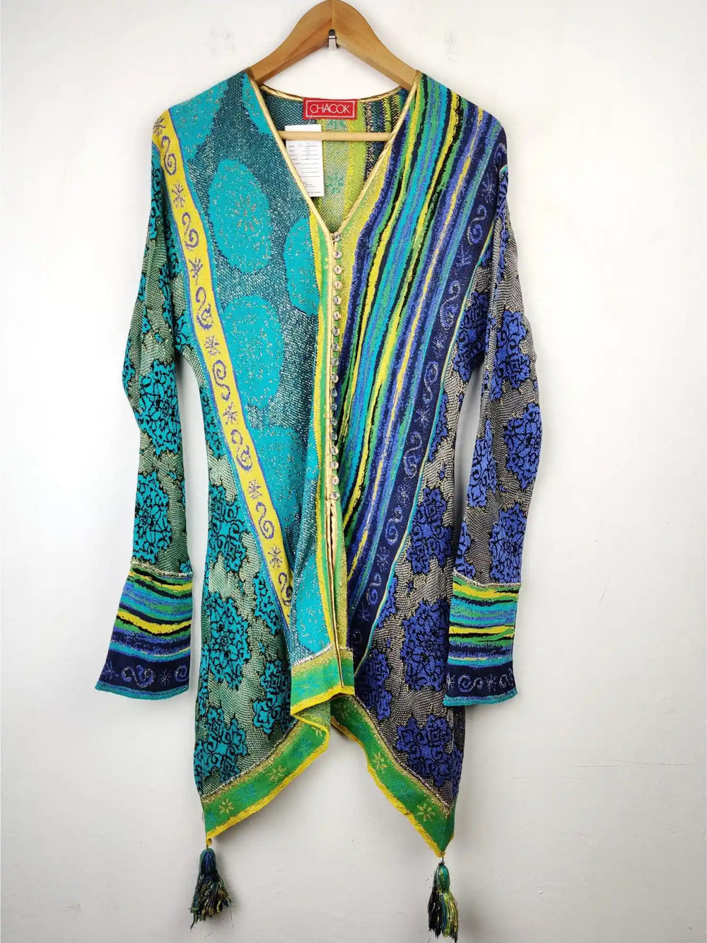 Buy online pre-used pre-loved 100% authentic & Original branded Chacok (LC-3221) available in Pakistan. Top international brands avilable.