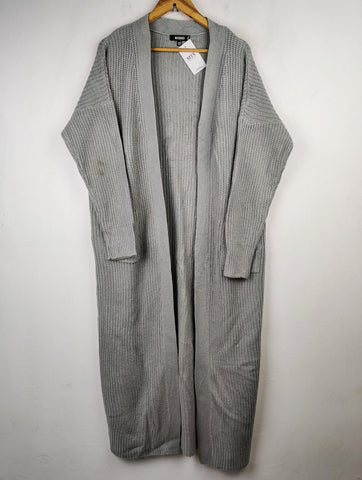 Buy online pre-used pre-loved 100% authentic & Original branded Miss Guided (LC-3389) available in Pakistan. Top international brands avilable.