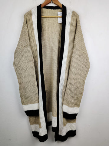Buy online pre-used pre-loved 100% authentic & Original branded Unknown Brand (LC-3405) available in Pakistan. Top international brands avilable.
