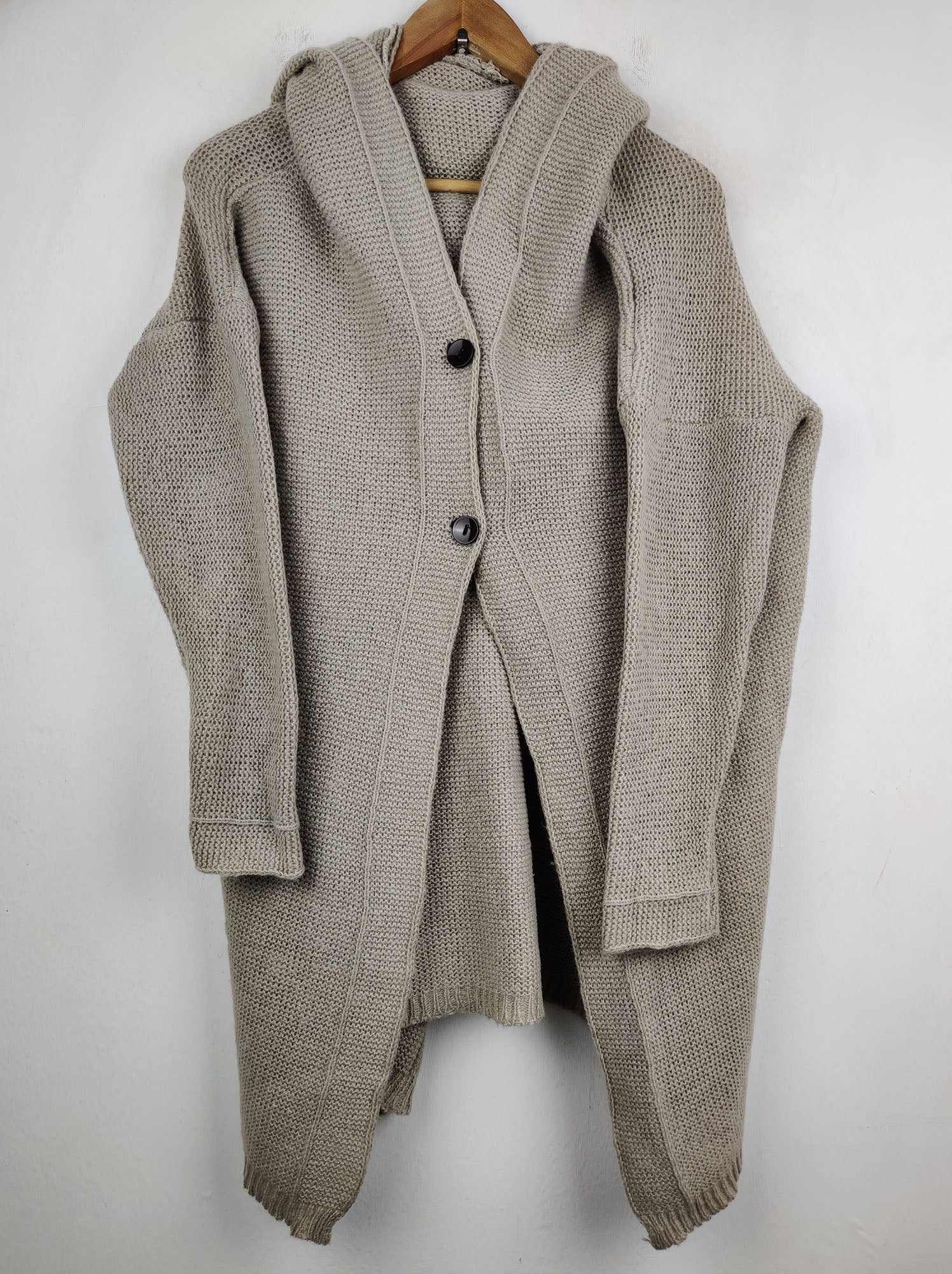 Buy online pre-used pre-loved 100% authentic & Original branded Unknown Brand (LC-3433) available in Pakistan. Top international brands avilable.