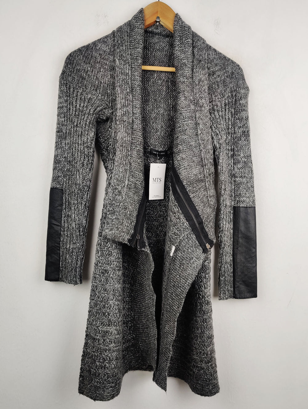 Buy online pre-used pre-loved 100% authentic & Original branded New Look (LC-3453) available in Pakistan. Top international brands avilable.