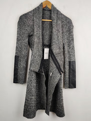 Buy online pre-used pre-loved 100% authentic & Original branded New Look (LC-3453) available in Pakistan. Top international brands avilable.