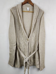 Buy online pre-used pre-loved 100% authentic & Original branded Vila (LC-3483) available in Pakistan. Top international brands avilable.