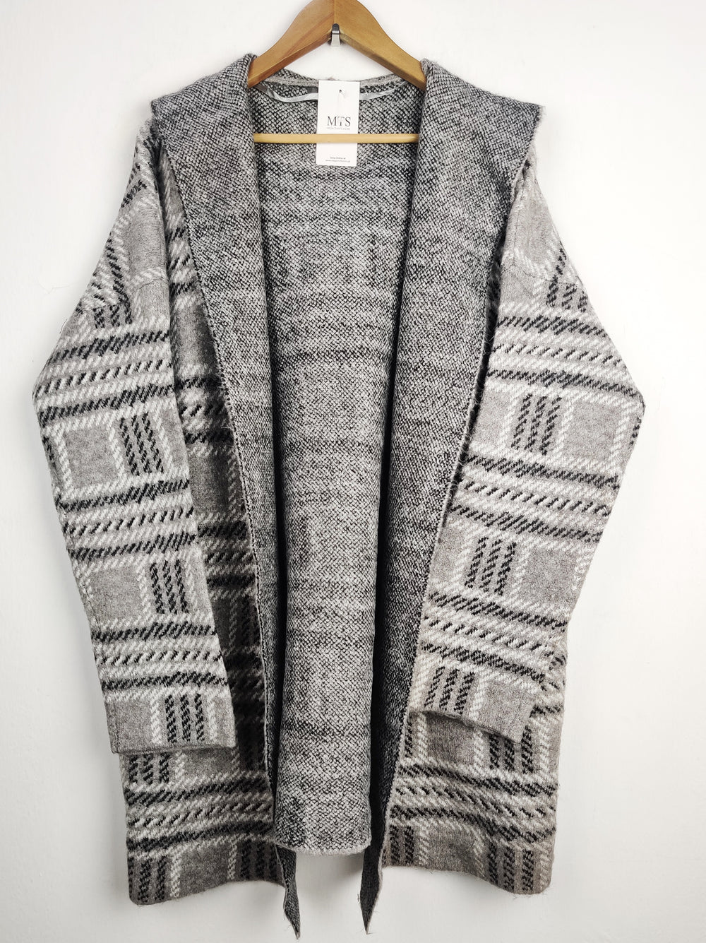 Buy online pre-used pre-loved 100% authentic & Original branded Primark (LC-3506) available in Pakistan. Top international brands avilable.