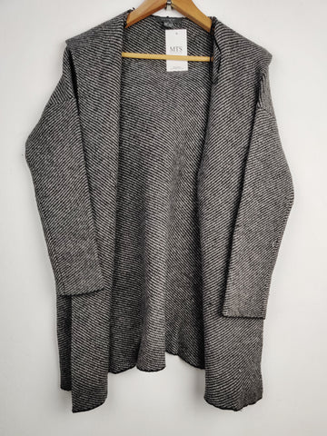 Buy online pre-used pre-loved 100% authentic & Original branded Primark (LC-3519) available in Pakistan. Top international brands avilable.