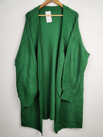 Buy online pre-used pre-loved 100% authentic & Original branded Shein (LC-3524) available in Pakistan. Top international brands avilable.