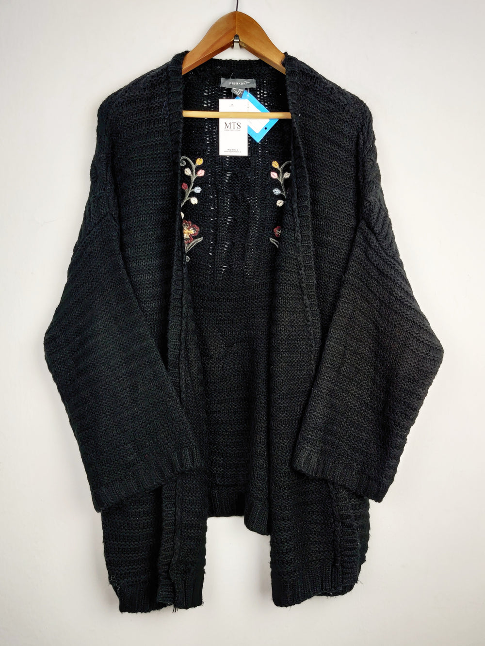 Buy online pre-used pre-loved 100% authentic & Original branded Primark (LC-3546) available in Pakistan. Top international brands avilable.