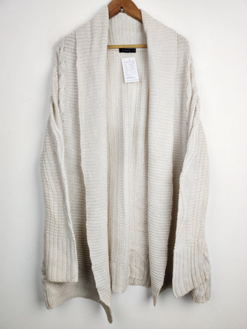 Buy online pre-used pre-loved 100% authentic & Original branded Dunnes Stores (LC-3549) available in Pakistan. Top international brands avilable.