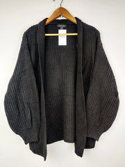 New Look (LC-3569)