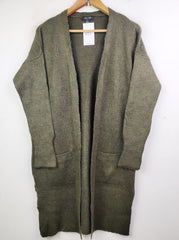 Buy online pre-used pre-loved 100% authentic & Original branded New Look (LC-3590) available in Pakistan. Top international brands avilable.