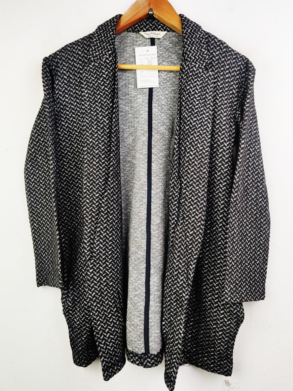 Buy online pre-used pre-loved 100% authentic & Original branded Miss Selfridge (LC-3613) available in Pakistan. Top international brands avilable.