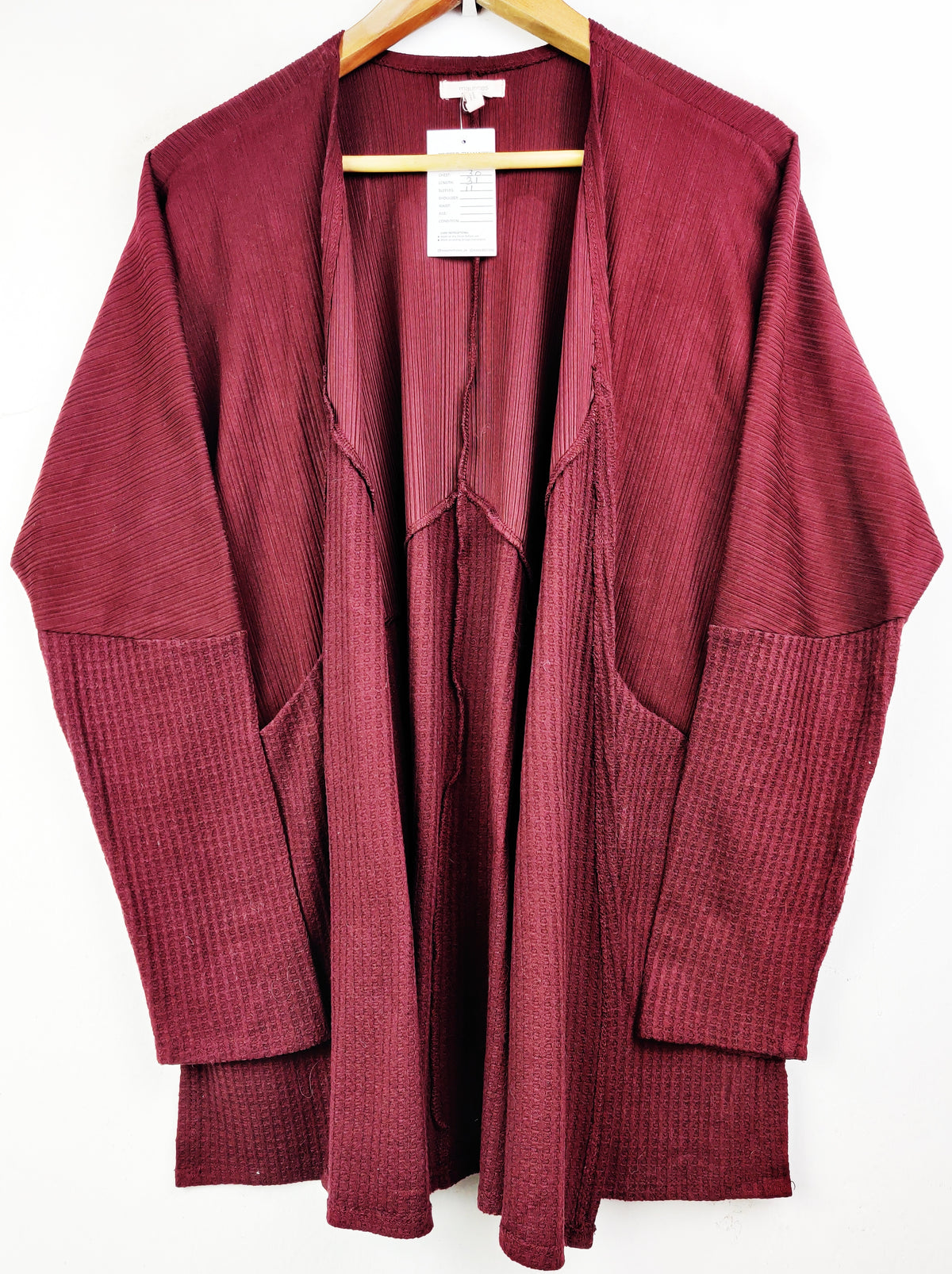 Buy online pre-used pre-loved 100% authentic & Original branded Maurices (LC-3693) available in Pakistan. Top international brands avilable.