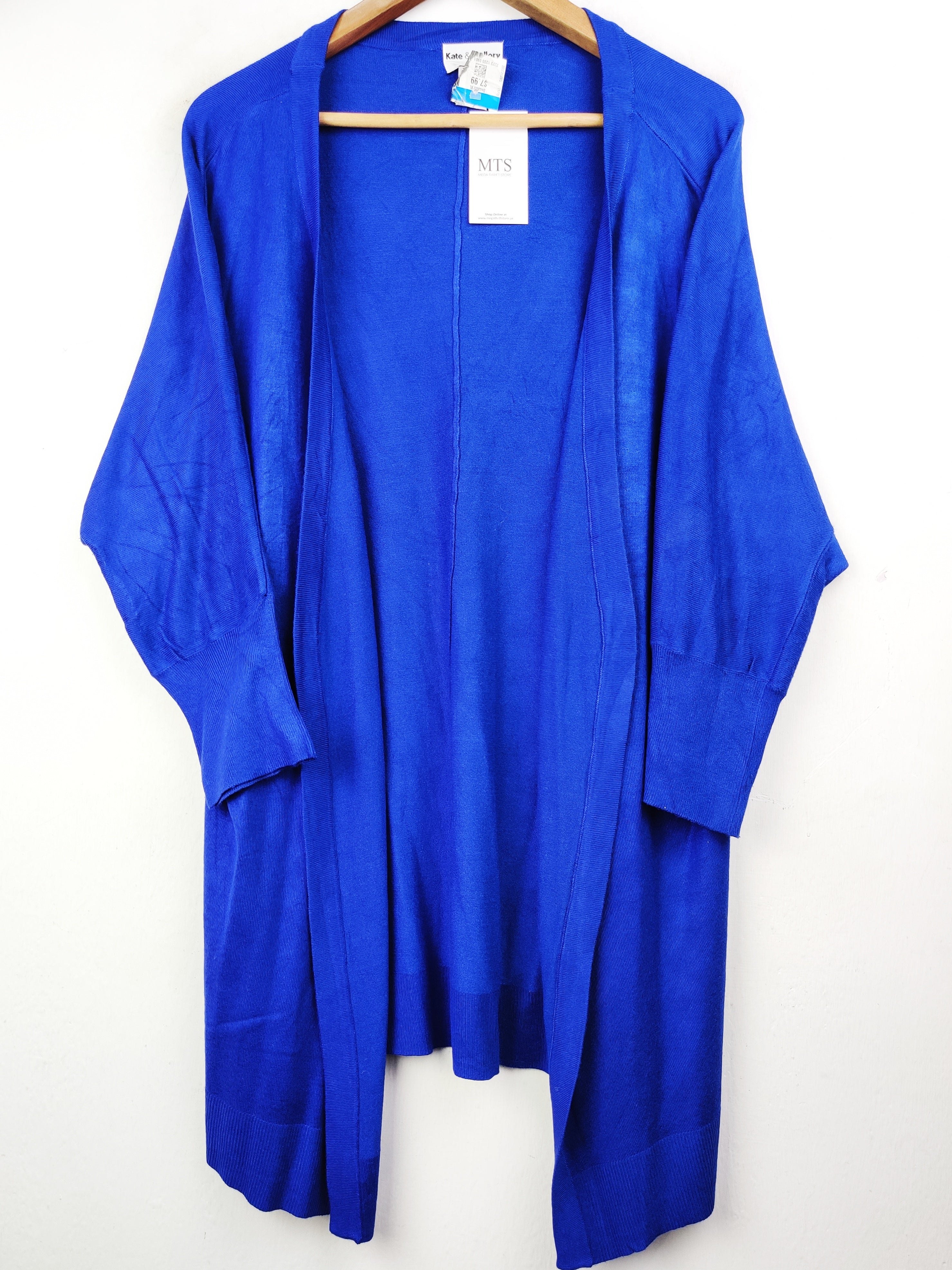 Buy online pre-used pre-loved 100% authentic & Original branded Kate & Mallory Designs (LC-3705) available in Pakistan. Top international brands avilable.