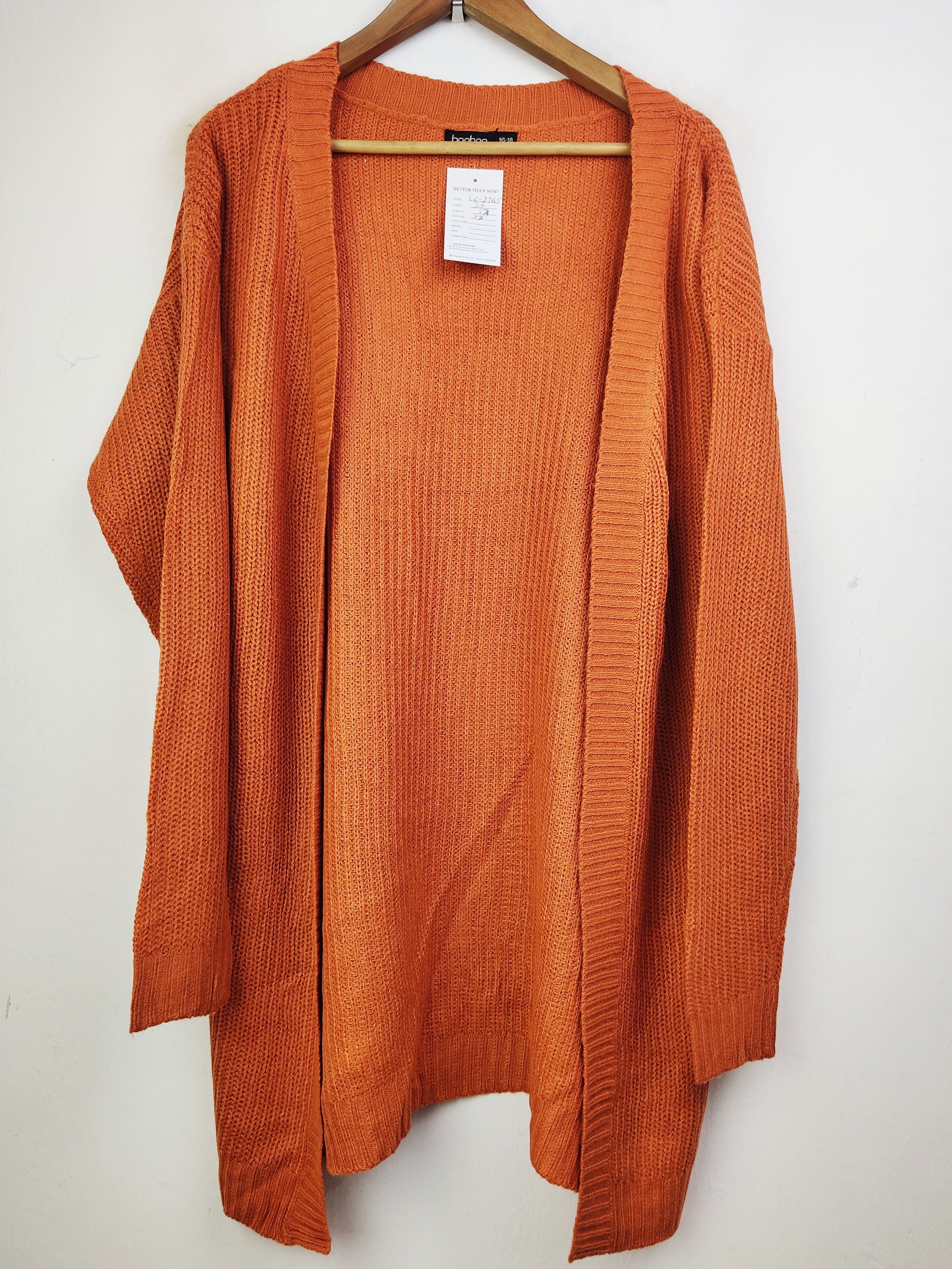 Buy online pre-used pre-loved 100% authentic & Original branded Boohoo (LC-3765) available in Pakistan. Top international brands avilable.