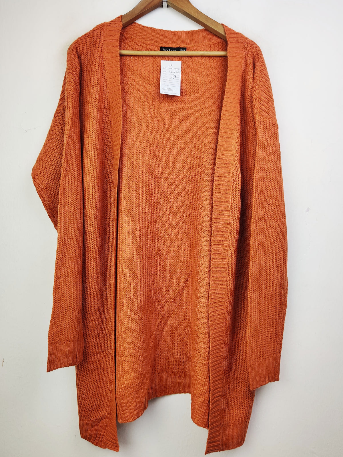 Buy online pre-used pre-loved 100% authentic & Original branded Boohoo (LC-3765) available in Pakistan. Top international brands avilable.