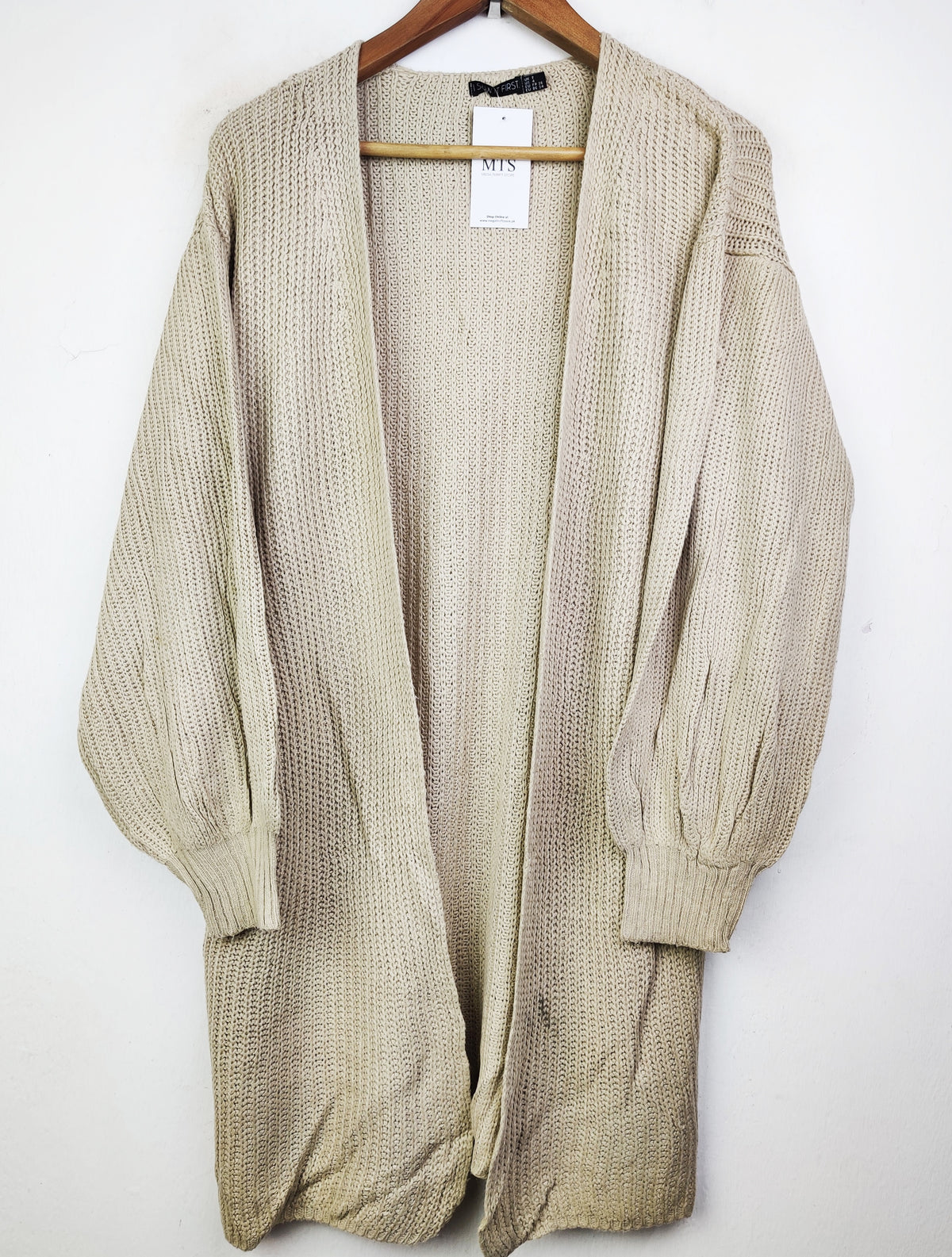 Buy online pre-used pre-loved 100% authentic & Original branded I Saw It First (LC-3797) available in Pakistan. Top international brands avilable.
