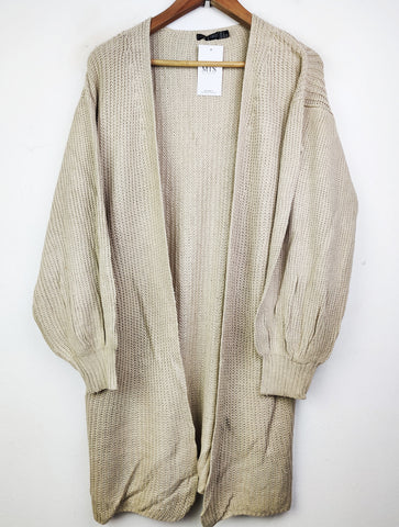 Buy online pre-used pre-loved 100% authentic & Original branded I Saw It First (LC-3797) available in Pakistan. Top international brands avilable.