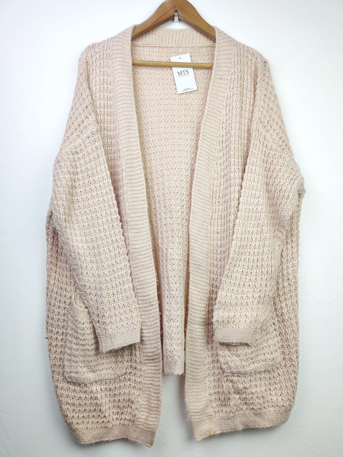 Buy online pre-used pre-loved 100% authentic & Original branded Shein (LC-3862) available in Pakistan. Top international brands avilable.