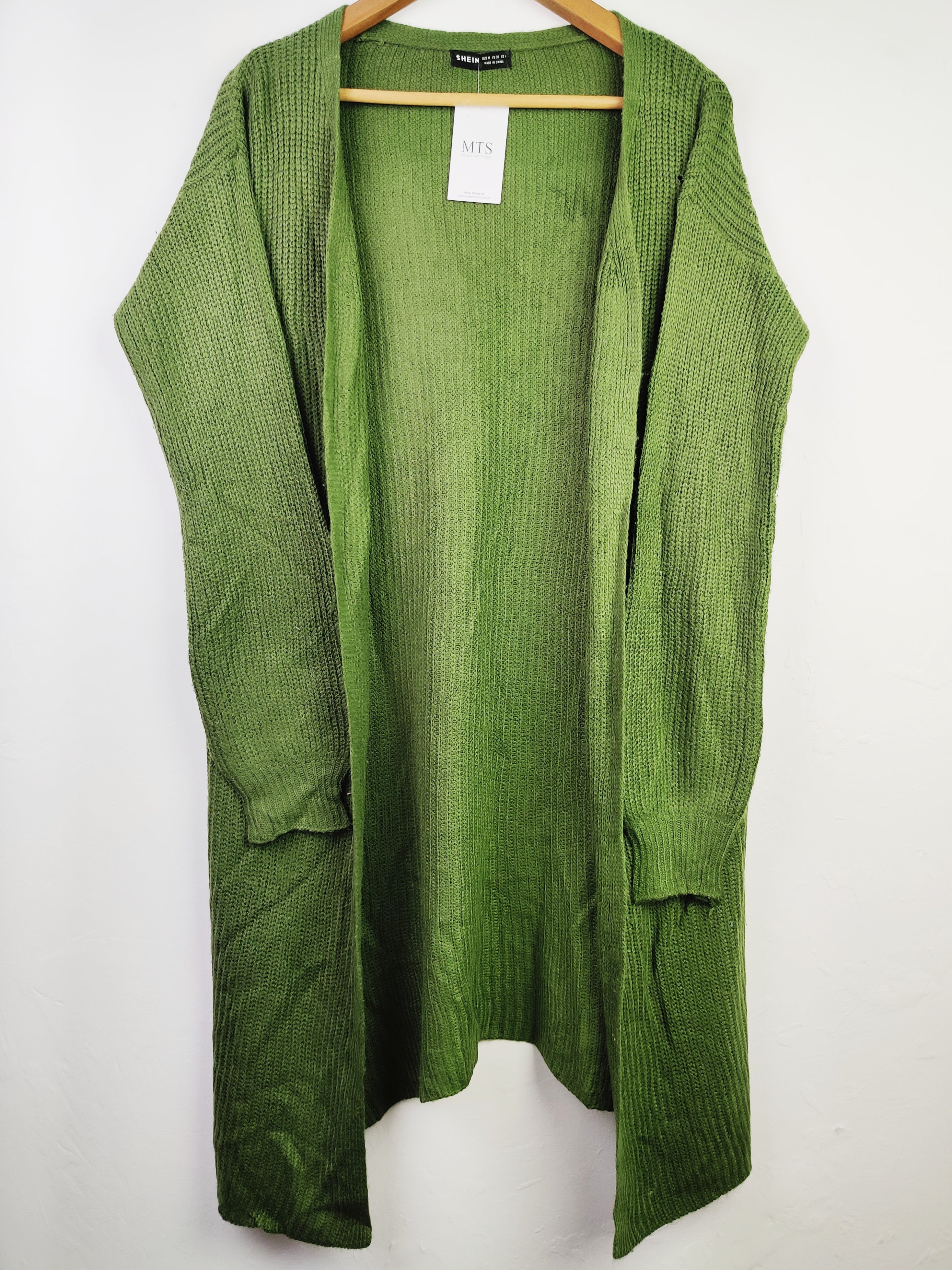 Buy online pre-used pre-loved 100% authentic & Original branded Shein (LC-3898) available in Pakistan. Top international brands avilable.