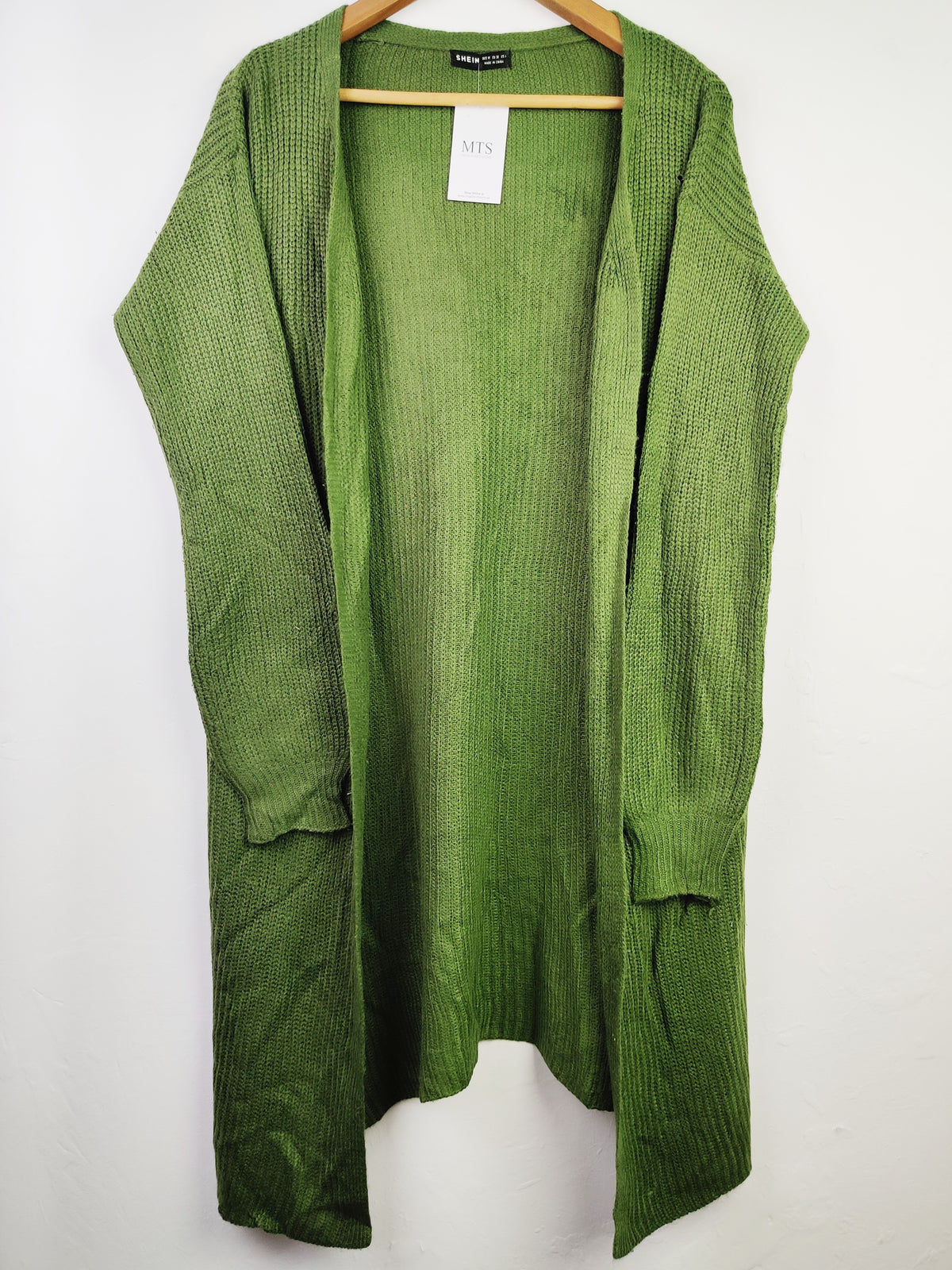 Buy online pre-used pre-loved 100% authentic & Original branded Shein (LC-3898) available in Pakistan. Top international brands avilable.