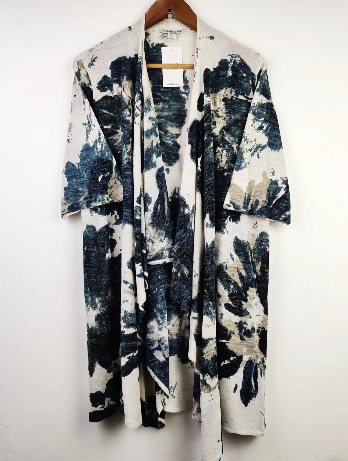 Buy online pre-used pre-loved 100% authentic & Original branded Coldwater Creek (LC-3986) available in Pakistan. Top international brands avilable.